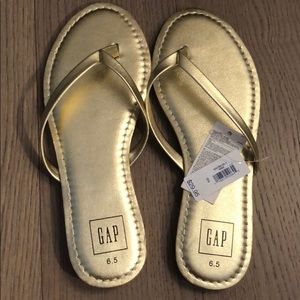 NWT Gold leather flip flop